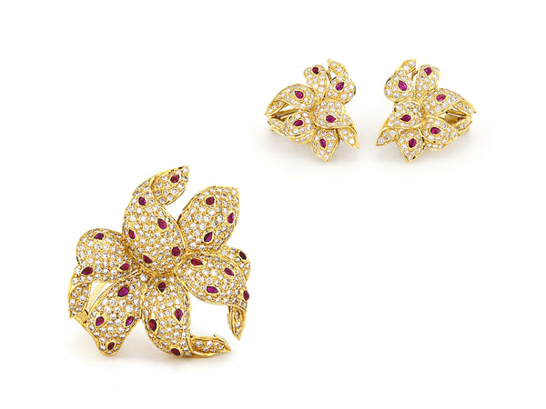 Vintage Yellow Gold Set Earrings & Brooch with Diamond and Ruby