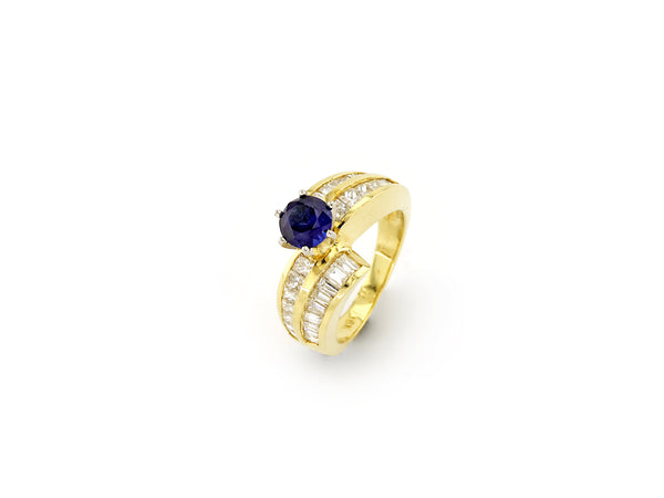 Yellow Gold Ring with Verneuil Sapphire and Diamond