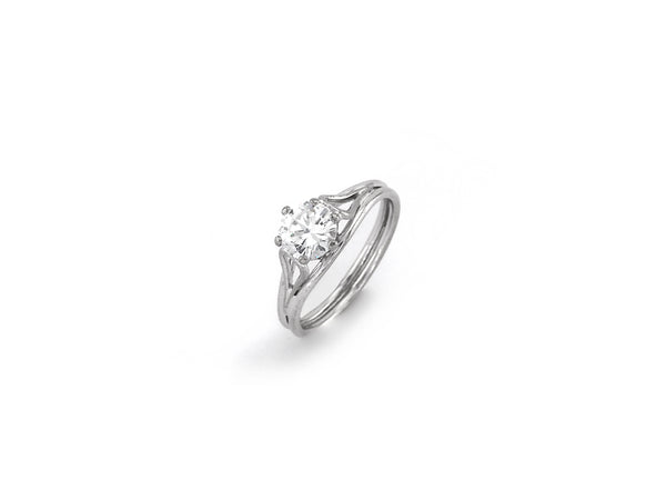 White Gold Solitaire Ring with Diamond